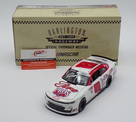 ** Damaged See Pictures ** Josh Berry / Dale Jr Dual Autographed 2021 Tire Pros Throwback 1:24 Nascar Diecast ** Damaged See Pictures **Josh Berry / Dale Jr Dual Autographed 2021 Tire Pros Throwback 1:24 Nascar Diecast