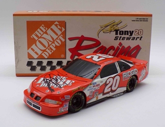 **Damaged See Pictures** Tony Stewart Autographed 1999 #20 Home Depot 1:24 Nascar Diecast Bank **Damaged See Pictures** Tony Stewart Autographed 1999 #20 Home Depot 1:24 Nascar Diecast Bank 